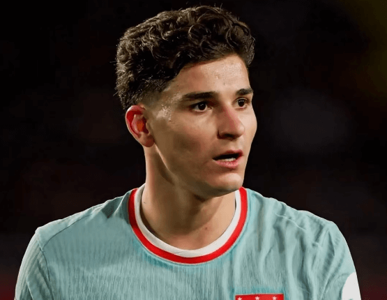 Liverpool tilbyr Alvarez 150 millioner euro, hvilket valg vil han ta?
